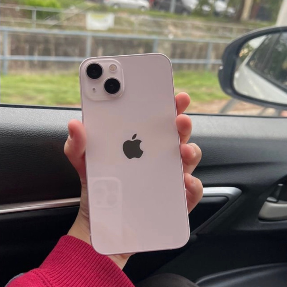 iPhone 13